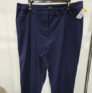 NWT Woman's plus size skinny twill pants